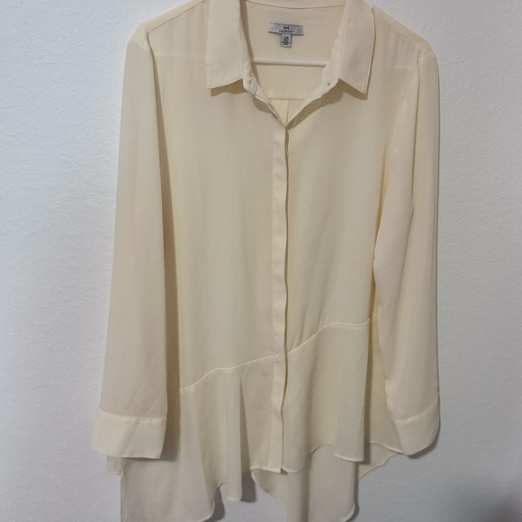 Cream Button-Up Blouse - Picture 3 of 4